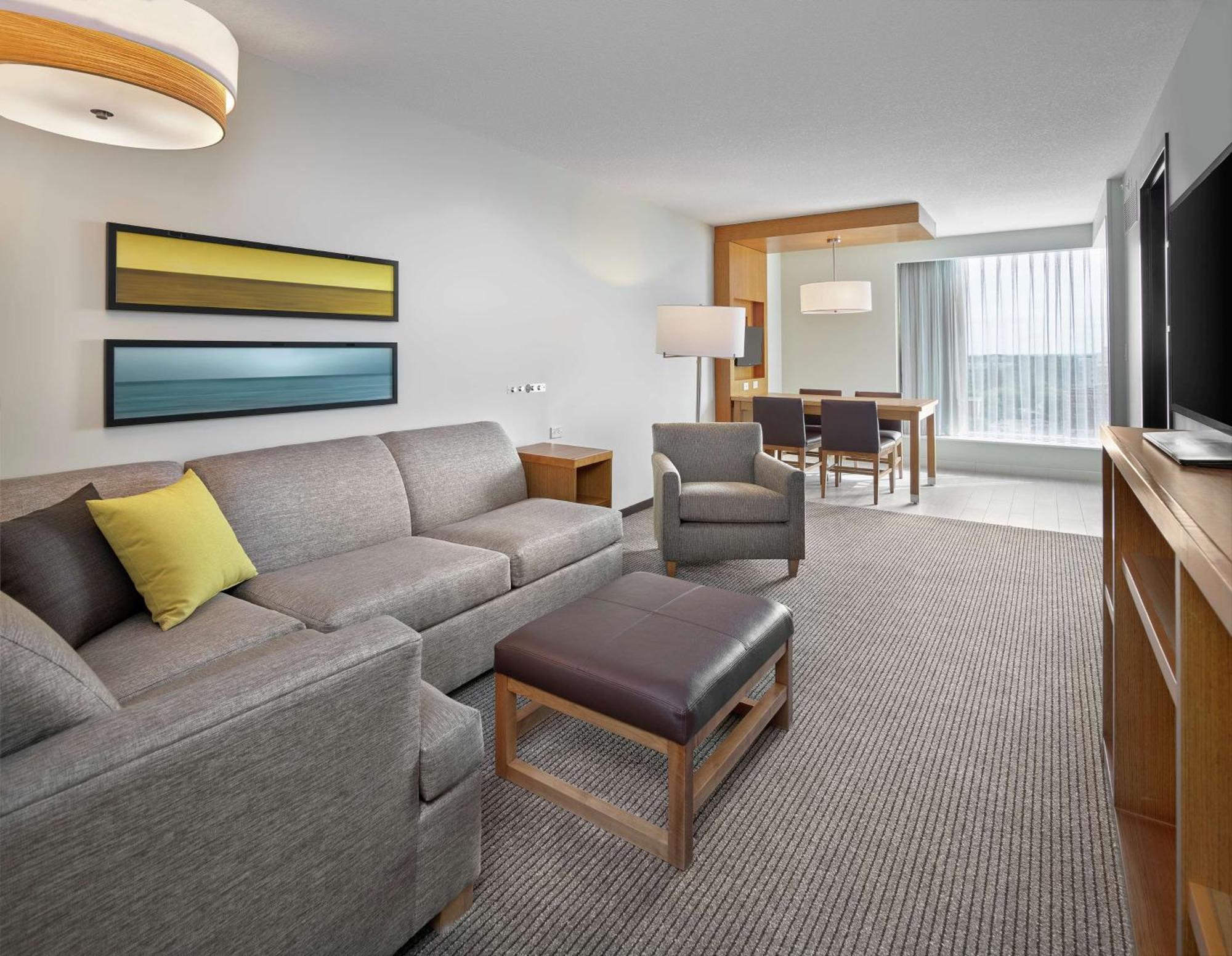Doubletree By Hilton Edmonton Downtown Hotel Eksteriør billede