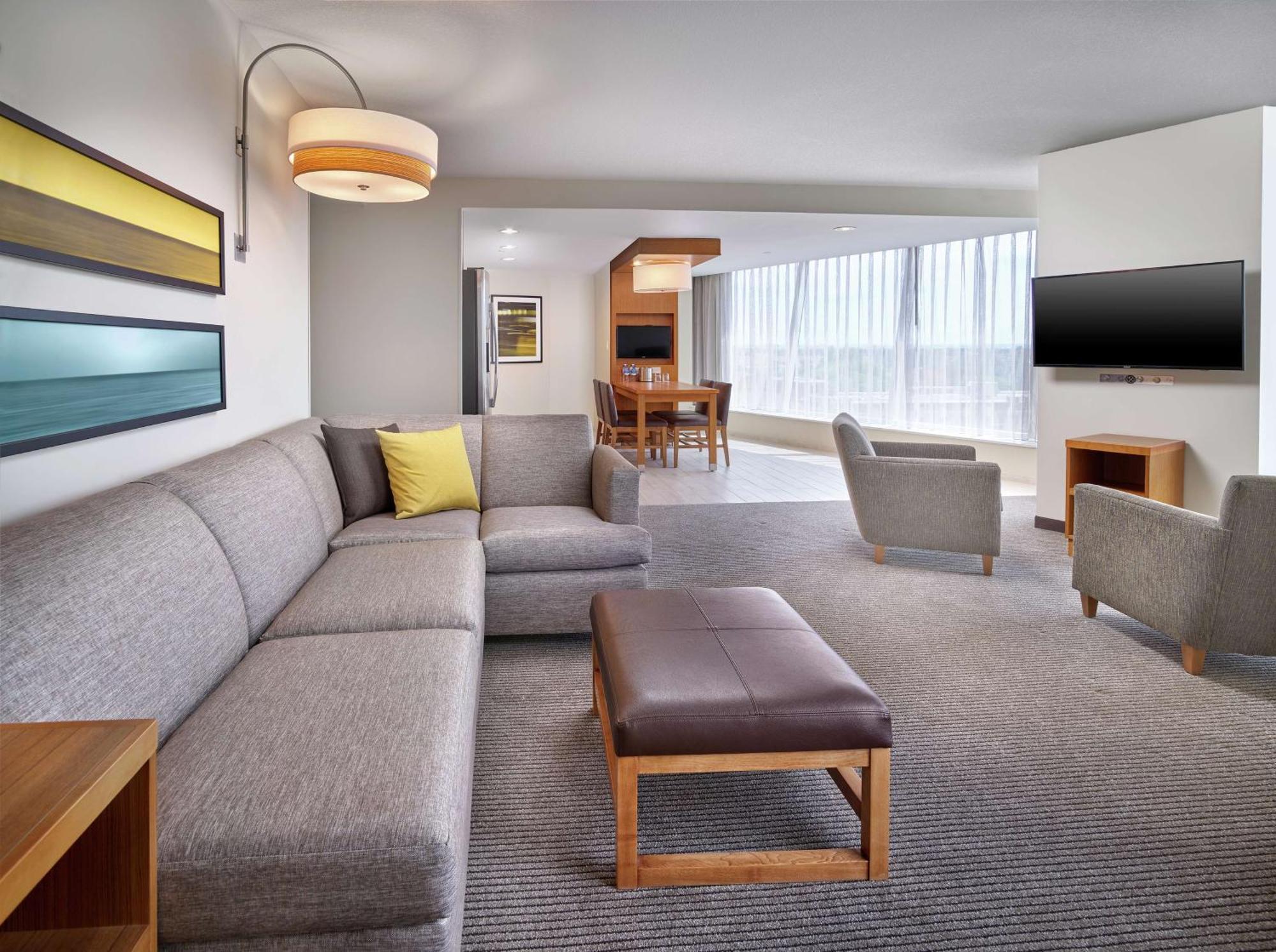 Doubletree By Hilton Edmonton Downtown Hotel Eksteriør billede