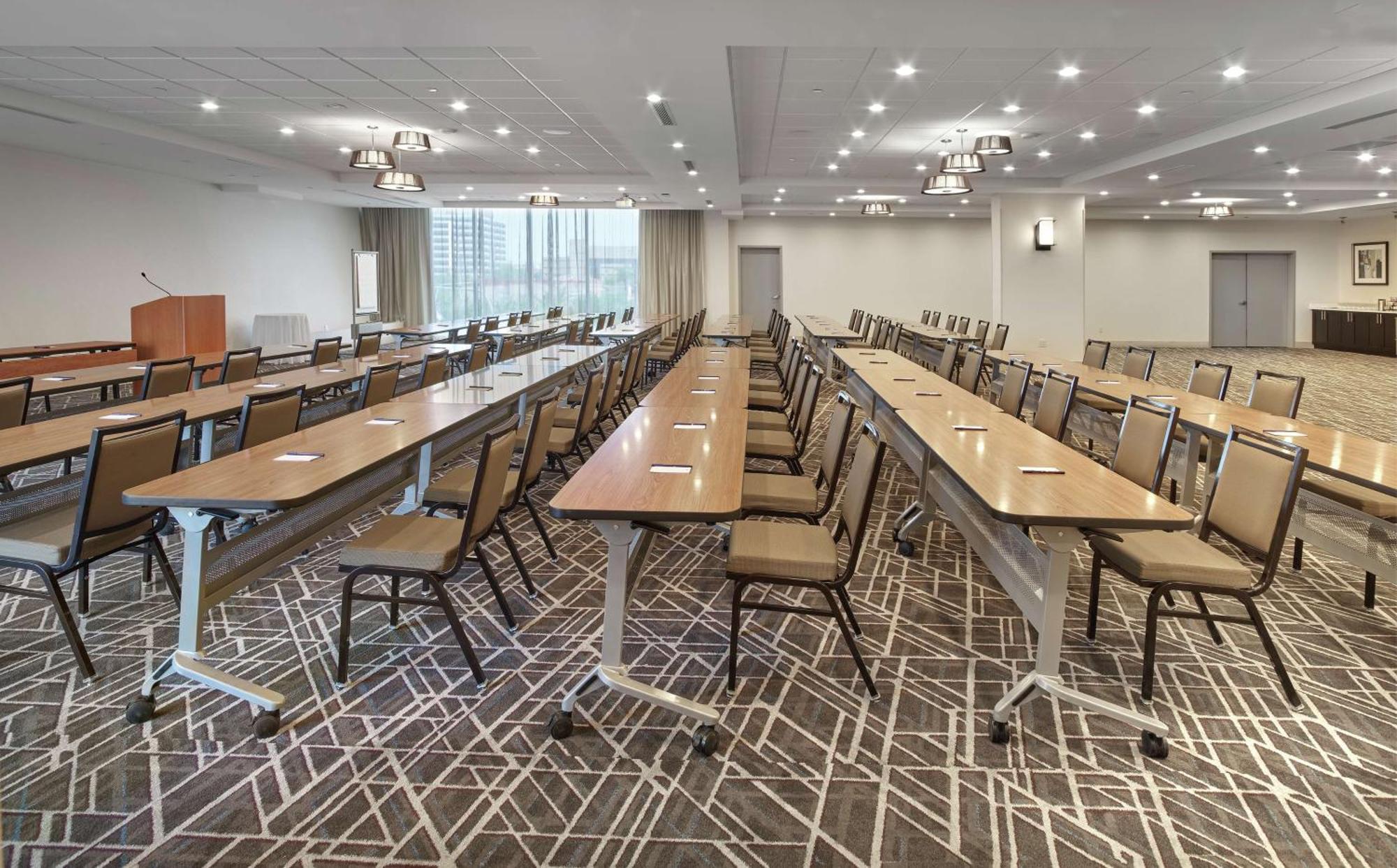Doubletree By Hilton Edmonton Downtown Hotel Eksteriør billede