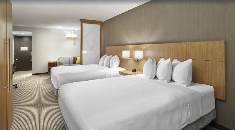 Doubletree By Hilton Edmonton Downtown Hotel Eksteriør billede